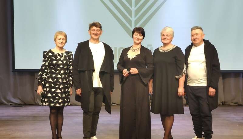 Коллектив Октябрьского Дома культуры принял участие в концерте для участников специальной военной операции и детей с ОВЗ