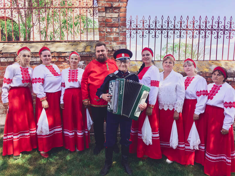 7 июня, в Ижеславль состоялся настоящий казачий праздник. XIII межрегиональный фестиваль «Весело да громко казаки поют» 7 июня, в Ижеславль состоялся настоящий казачий праздник. XIII межрегиональный фестиваль «Весело да громко казаки поют»
