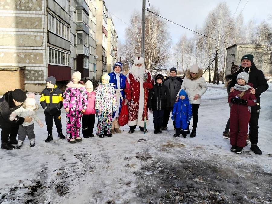 НОВОГОДНИЙ МОРОЗОБУС ПРОДОЛЖАЕТ ПУТЕШЕСТВИЕ!