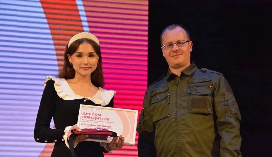 Мугинова Изабелла, обучающаяся вокальной студии под руководством педагога Коростелевой Марины Петровны стала победителем